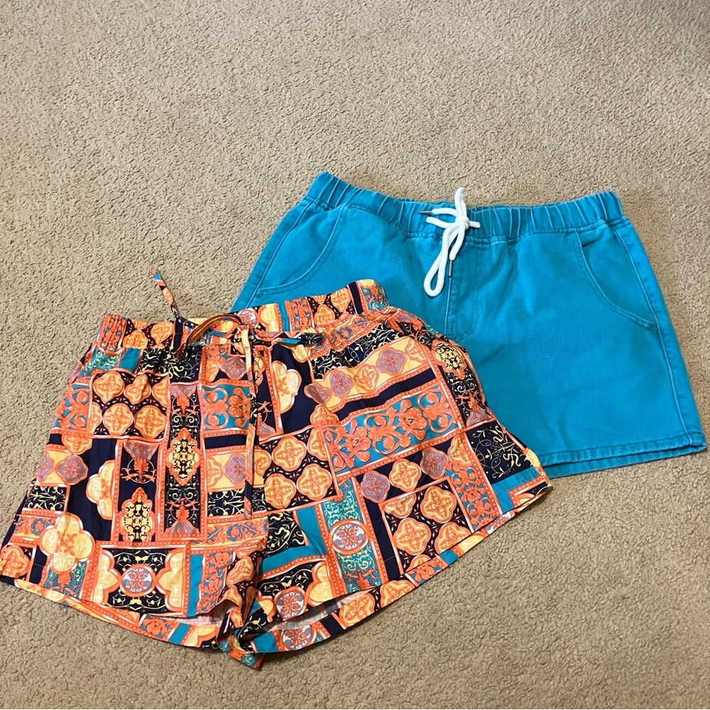(2) SHEIN Women’s Shorts Teal Jean Like & Multicolor Geometric Print Sz L (8/10)